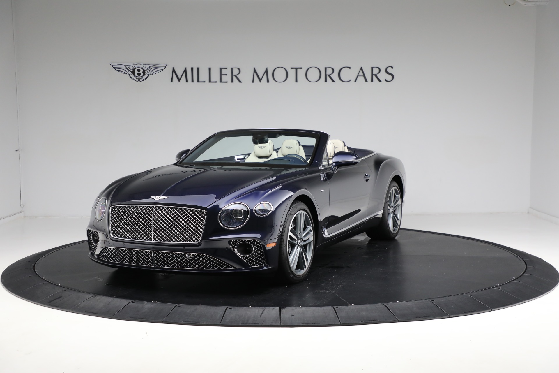 Used 2022 Bentley Continental GTC V8 for sale $239,900 at Bentley Greenwich in Greenwich CT 06830 1