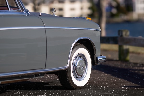 Used 1959 Mercedes Benz 220 S Ponton Cabriolet for sale $229,900 at Bentley Greenwich in Greenwich CT 06830 11