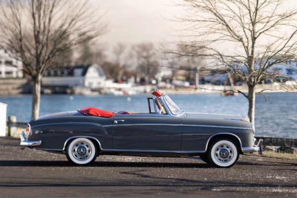 Used 1959 Mercedes Benz 220 S Ponton Cabriolet for sale $229,900 at Bentley Greenwich in Greenwich CT 06830 12