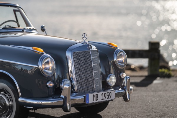 Used 1959 Mercedes-Benz 220 S Ponton Cabriolet for sale $189,900 at Bentley Greenwich in Greenwich CT 06830 14