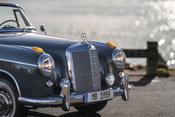 Used 1959 Mercedes Benz 220 S Ponton Cabriolet for sale $229,900 at Bentley Greenwich in Greenwich CT 06830 14