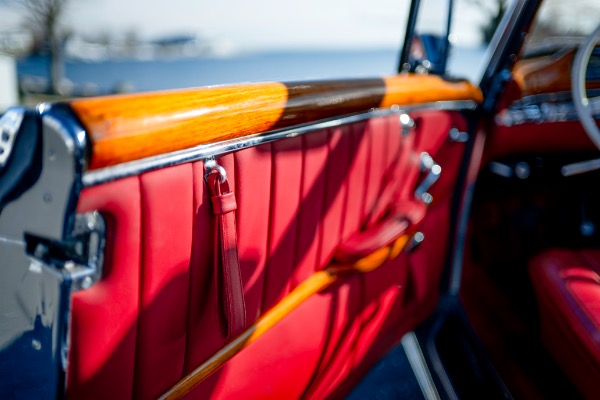 Used 1959 Mercedes-Benz 220 S Ponton Cabriolet for sale $189,900 at Bentley Greenwich in Greenwich CT 06830 18