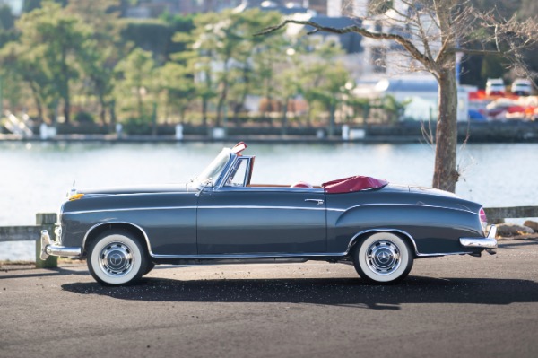Used 1959 Mercedes-Benz 220 S Ponton Cabriolet for sale $189,900 at Bentley Greenwich in Greenwich CT 06830 4