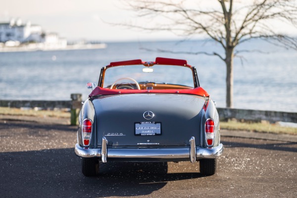 Used 1959 Mercedes Benz 220 S Ponton Cabriolet for sale $229,900 at Bentley Greenwich in Greenwich CT 06830 8