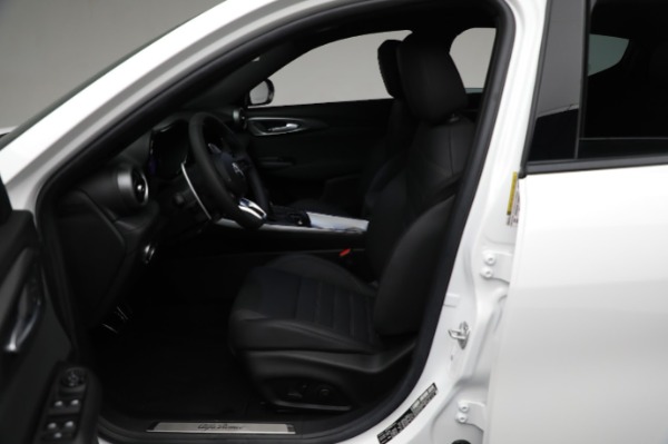 New 2024 Alfa Romeo Tonale Veloce for sale Sold at Bentley Greenwich in Greenwich CT 06830 19