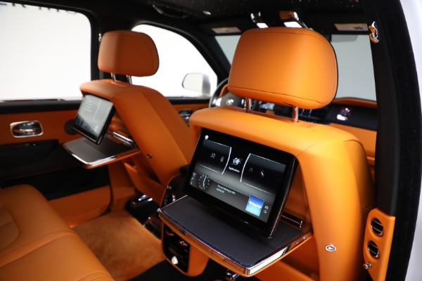 Used 2022 Rolls-Royce Cullinan for sale Sold at Bentley Greenwich in Greenwich CT 06830 24