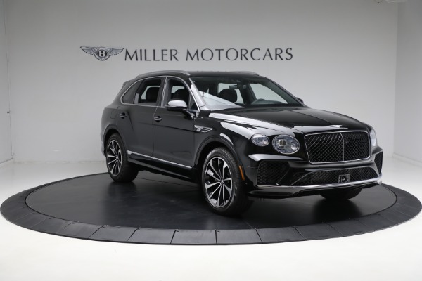 New 2024 Bentley Bentayga Hybrid for sale $241,325 at Bentley Greenwich in Greenwich CT 06830 11