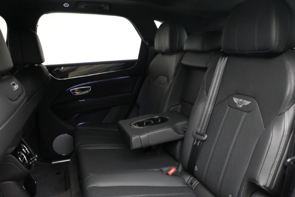 New 2024 Bentley Bentayga Hybrid for sale Sold at Bentley Greenwich in Greenwich CT 06830 25