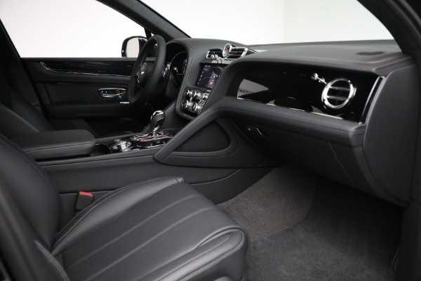New 2024 Bentley Bentayga Hybrid for sale Sold at Bentley Greenwich in Greenwich CT 06830 27