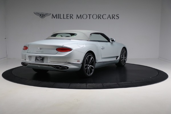New 2024 Bentley Continental GTC V8 for sale $286,175 at Bentley Greenwich in Greenwich CT 06830 18