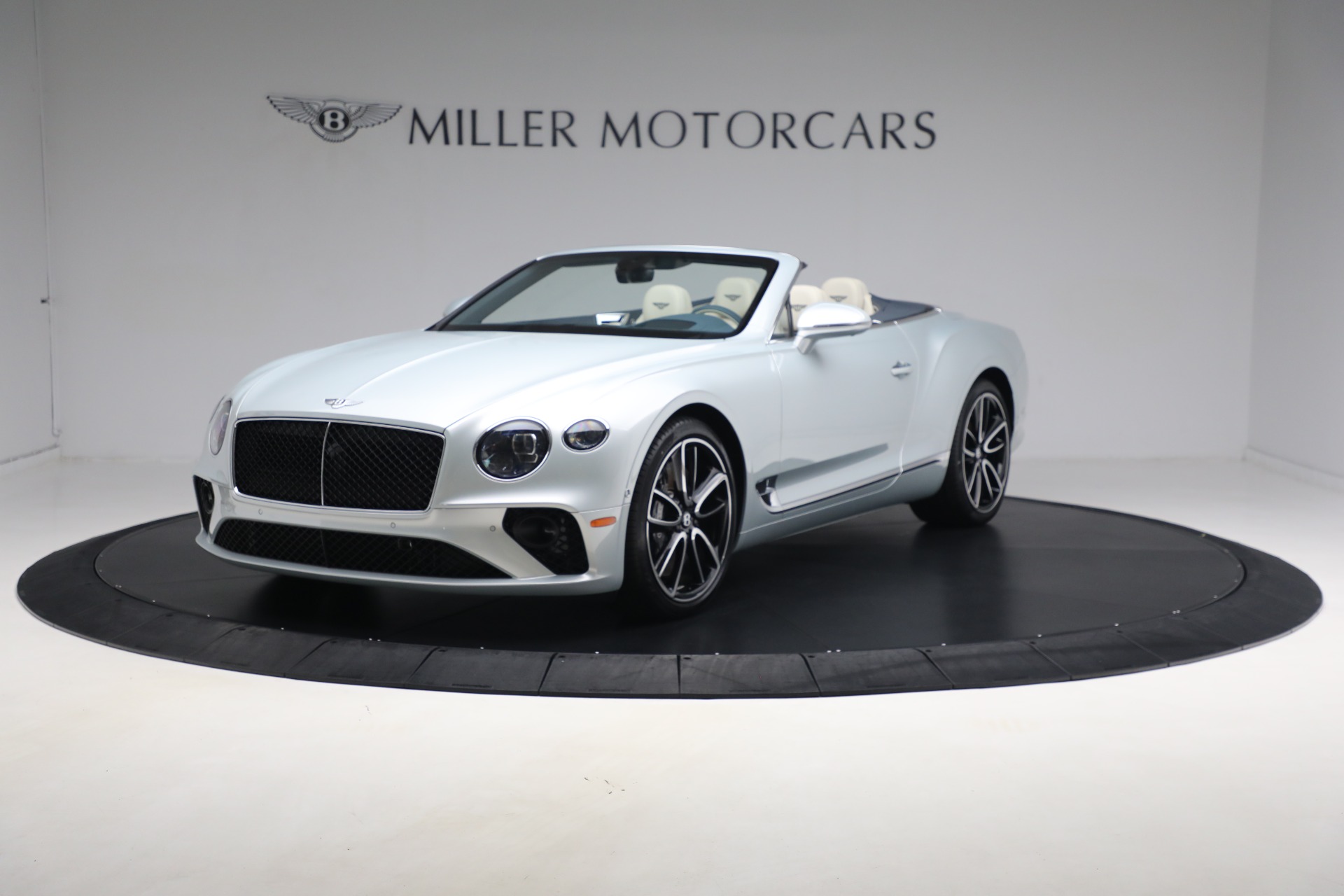 New 2024 Bentley Continental GTC V8 for sale $286,175 at Bentley Greenwich in Greenwich CT 06830 1