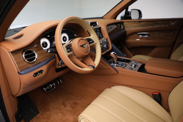 New 2024 Bentley Bentayga EWB Mulliner V8 for sale $344,080 at Bentley Greenwich in Greenwich CT 06830 23