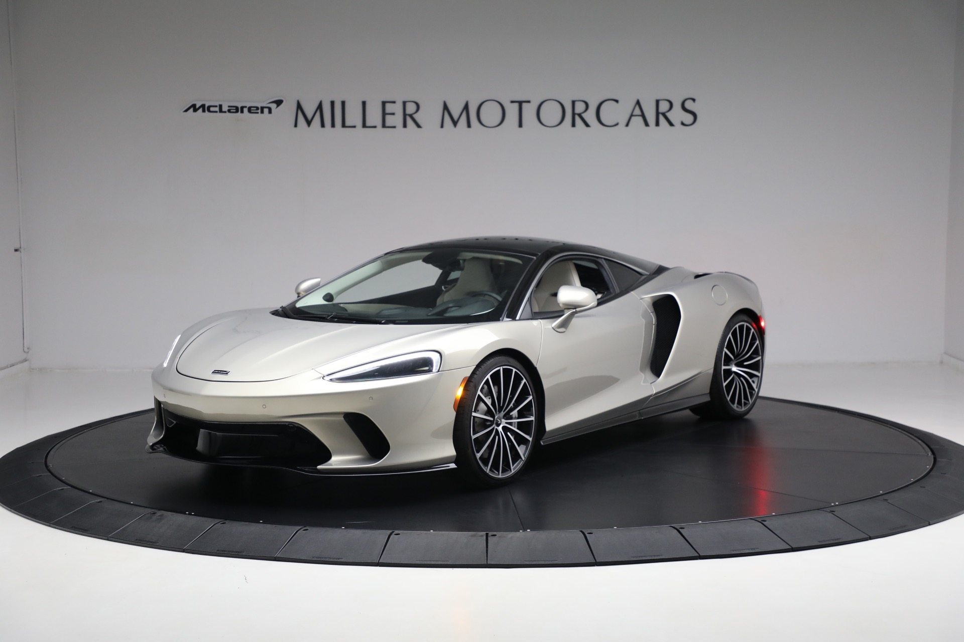 Used 2020 McLaren GT Luxe for sale $169,900 at Bentley Greenwich in Greenwich CT 06830 1