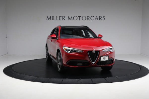 Used 2022 Alfa Romeo Stelvio Ti for sale $35,900 at Bentley Greenwich in Greenwich CT 06830 27