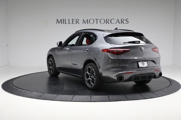 Used 2022 Alfa Romeo Stelvio Veloce for sale Sold at Bentley Greenwich in Greenwich CT 06830 10