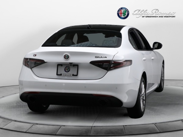 New 2024 Alfa Romeo Giulia Sprint for sale $48,430 at Bentley Greenwich in Greenwich CT 06830 11