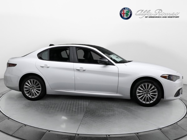 New 2024 Alfa Romeo Giulia Sprint for sale $48,430 at Bentley Greenwich in Greenwich CT 06830 17