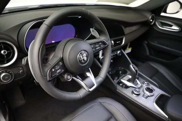 New 2024 Alfa Romeo Giulia Sprint for sale Sold at Bentley Greenwich in Greenwich CT 06830 25