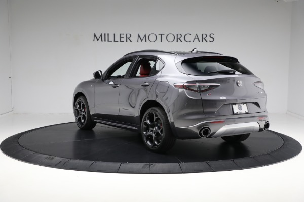 New 2024 Alfa Romeo Stelvio Ti for sale $55,240 at Bentley Greenwich in Greenwich CT 06830 11