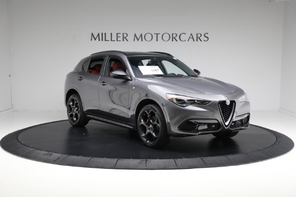 New 2024 Alfa Romeo Stelvio Ti for sale $55,240 at Bentley Greenwich in Greenwich CT 06830 25