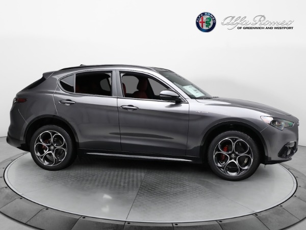 New 2024 Alfa Romeo Stelvio Veloce for sale $58,080 at Bentley Greenwich in Greenwich CT 06830 21