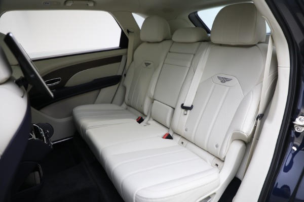 New 2024 Bentley Bentayga EWB V8 for sale $269,040 at Bentley Greenwich in Greenwich CT 06830 23