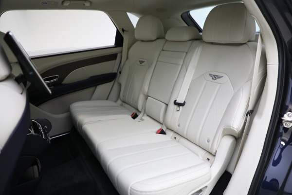 Used 2024 Bentley Bentayga EWB V8 for sale $204,900 at Bentley Greenwich in Greenwich CT 06830 23