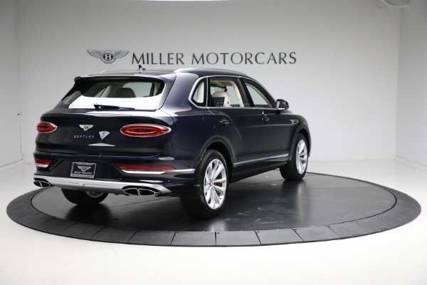 Used 2024 Bentley Bentayga EWB V8 for sale $204,900 at Bentley Greenwich in Greenwich CT 06830 9