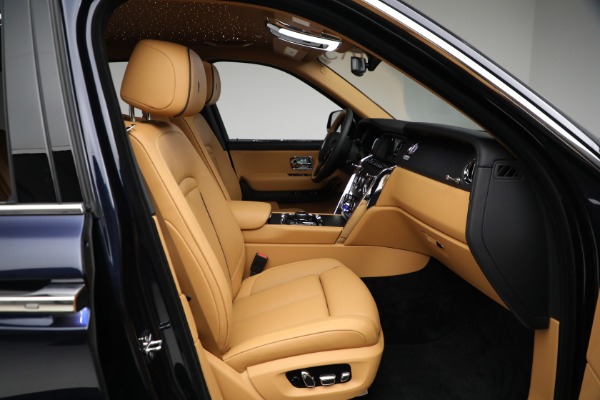 New 2024 Rolls-Royce Cullinan for sale Sold at Bentley Greenwich in Greenwich CT 06830 28