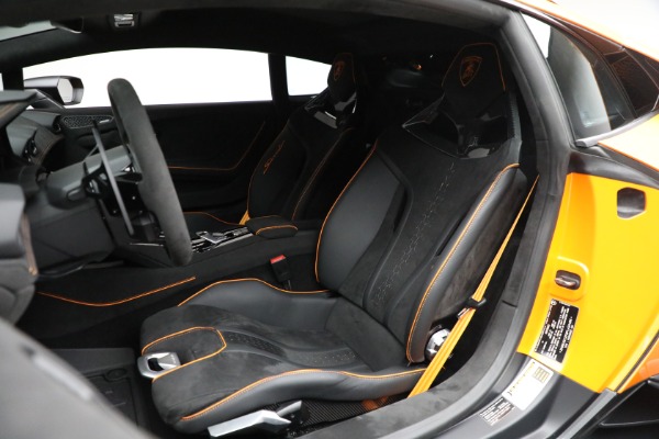 Used 2023 Lamborghini Huracan Sterrato for sale Sold at Bentley Greenwich in Greenwich CT 06830 14