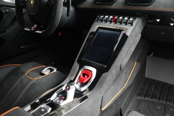 Used 2023 Lamborghini Huracan Sterrato for sale Sold at Bentley Greenwich in Greenwich CT 06830 20