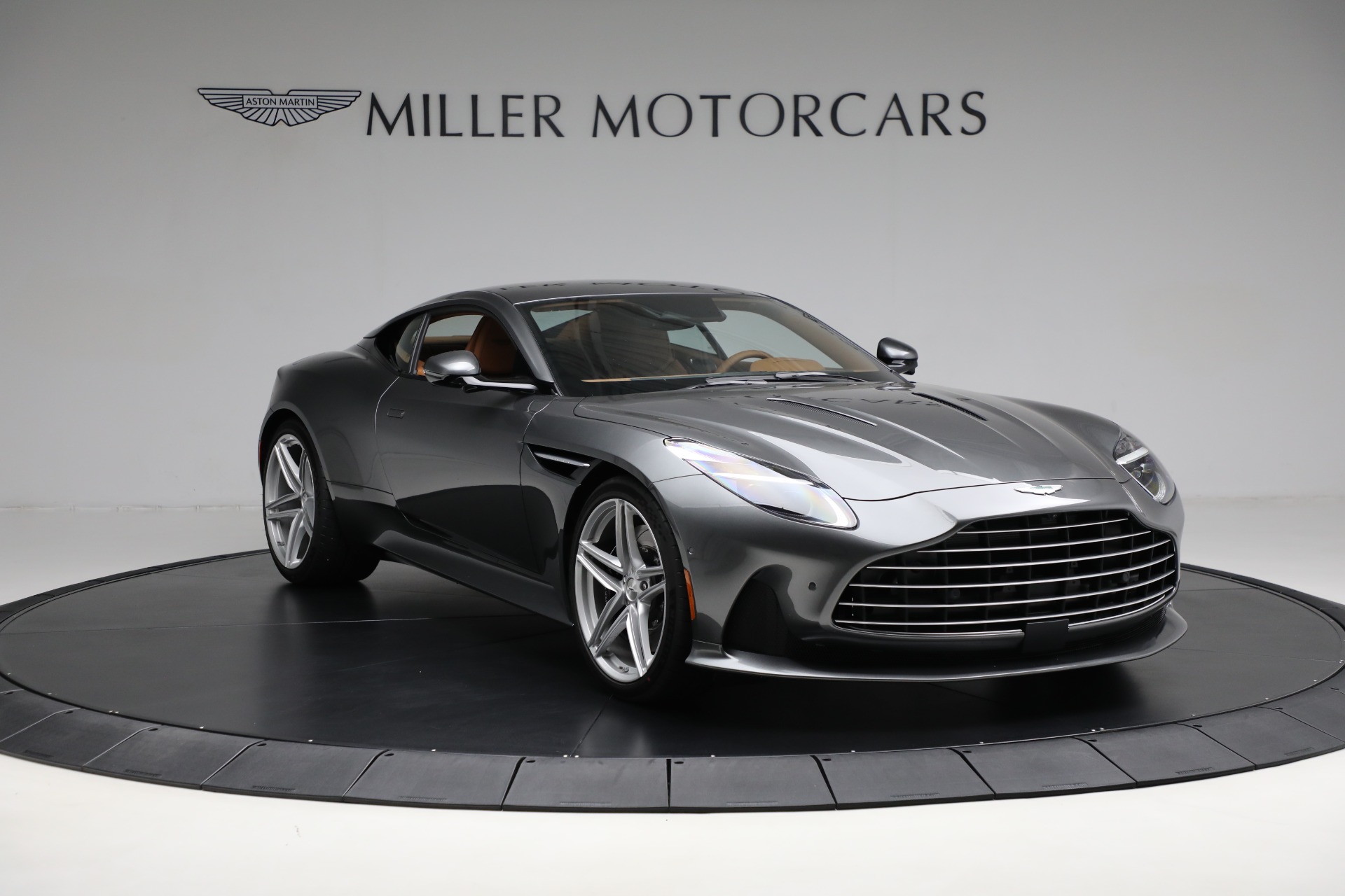 New 2024 Aston Martin DB12 V8 For Sale (Special Pricing) | Bentley
