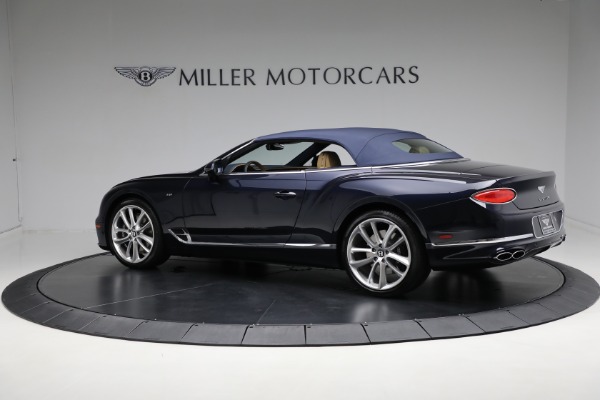 Used 2022 Bentley Continental GTC V8 for sale $249,900 at Bentley Greenwich in Greenwich CT 06830 18