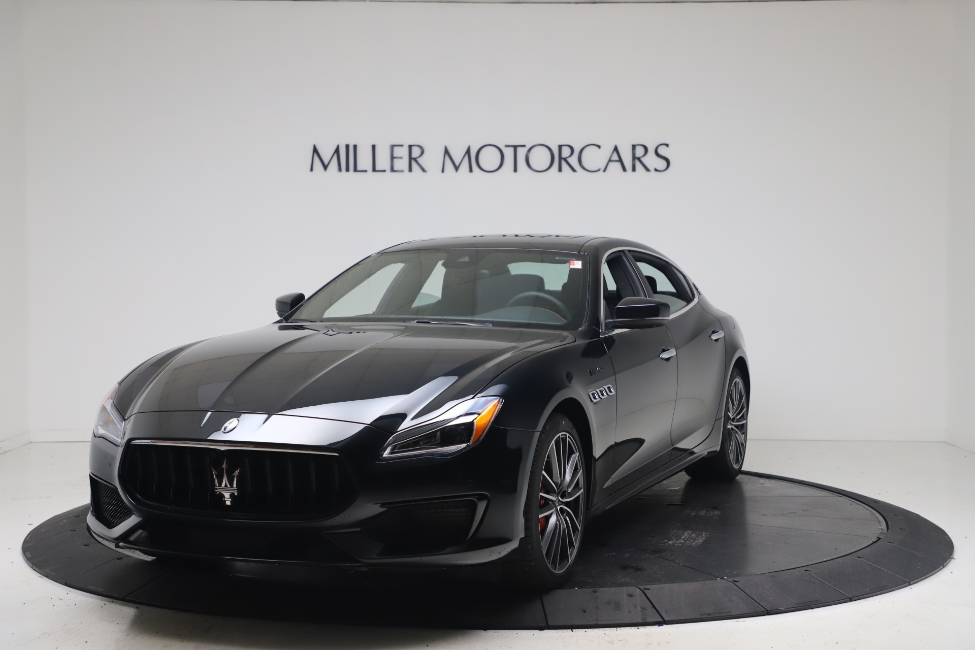 New 2024 Maserati Quattroporte Modena Ultima for sale $140,995 at Bentley Greenwich in Greenwich CT 06830 1