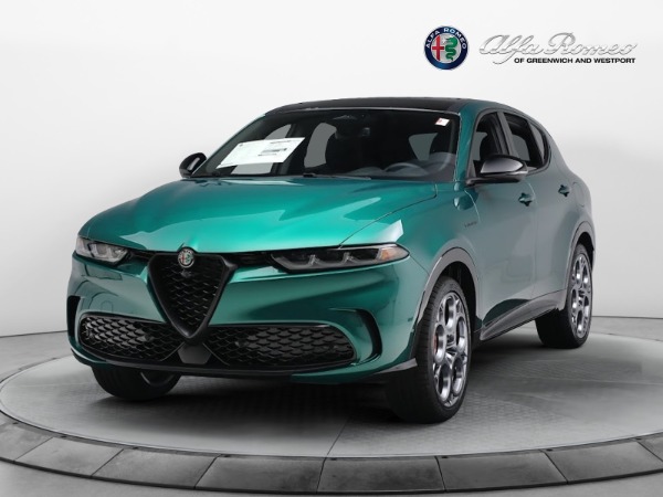 New 2024 Alfa Romeo Tonale Veloce for sale $60,185 at Bentley Greenwich in Greenwich CT 06830 1