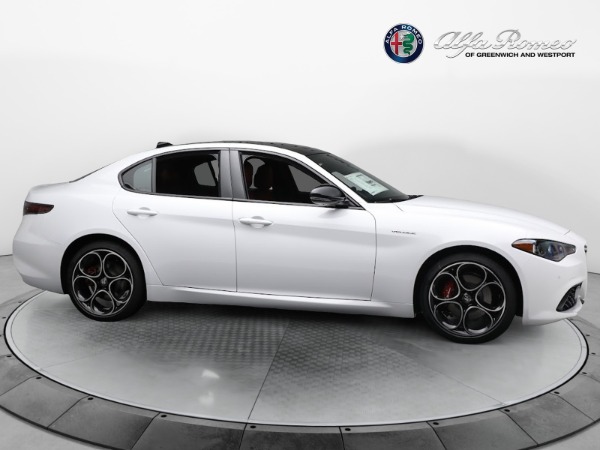 New 2024 Alfa Romeo Giulia Veloce for sale $56,710 at Bentley Greenwich in Greenwich CT 06830 20