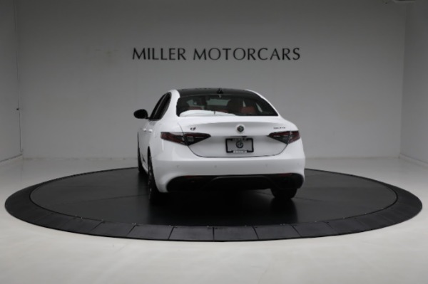 New 2024 Alfa Romeo Giulia Veloce for sale Sold at Bentley Greenwich in Greenwich CT 06830 13