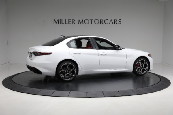 New 2024 Alfa Romeo Giulia Veloce for sale $56,710 at Bentley Greenwich in Greenwich CT 06830 19