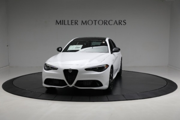 New 2024 Alfa Romeo Giulia Veloce for sale $56,710 at Bentley Greenwich in Greenwich CT 06830 2