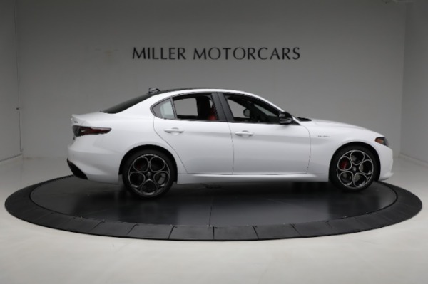 New 2024 Alfa Romeo Giulia Veloce for sale $56,710 at Bentley Greenwich in Greenwich CT 06830 20