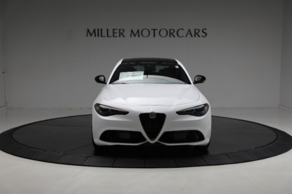 New 2024 Alfa Romeo Giulia Veloce for sale $56,710 at Bentley Greenwich in Greenwich CT 06830 28