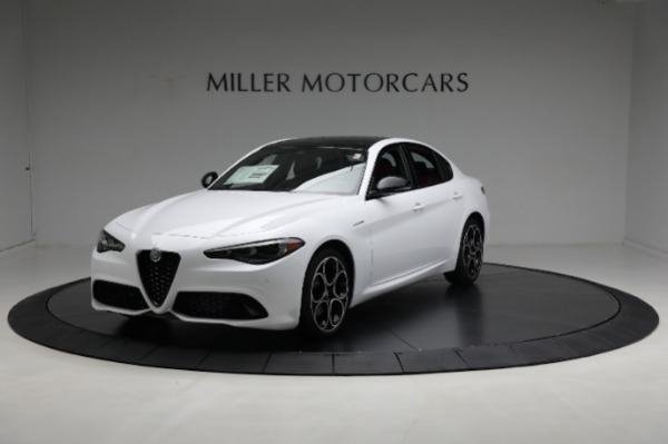 New 2024 Alfa Romeo Giulia Veloce for sale Sold at Bentley Greenwich in Greenwich CT 06830 4