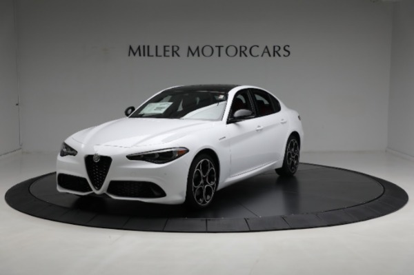 New 2024 Alfa Romeo Giulia Veloce for sale $56,710 at Bentley Greenwich in Greenwich CT 06830 4