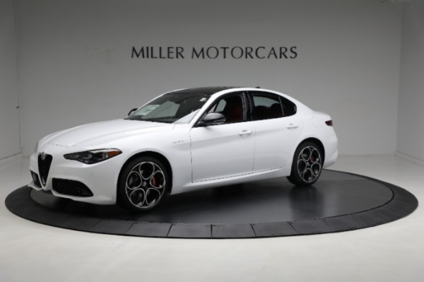 New 2024 Alfa Romeo Giulia Veloce for sale $56,710 at Bentley Greenwich in Greenwich CT 06830 5