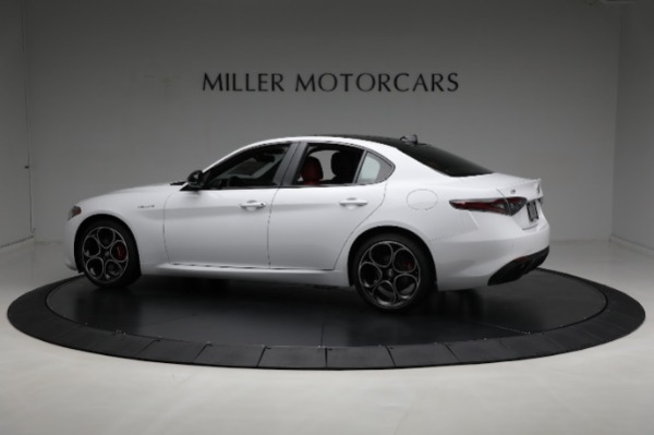 New 2024 Alfa Romeo Giulia Veloce for sale $56,710 at Bentley Greenwich in Greenwich CT 06830 8