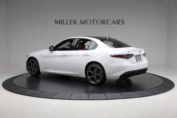 New 2024 Alfa Romeo Giulia Veloce for sale Sold at Bentley Greenwich in Greenwich CT 06830 9