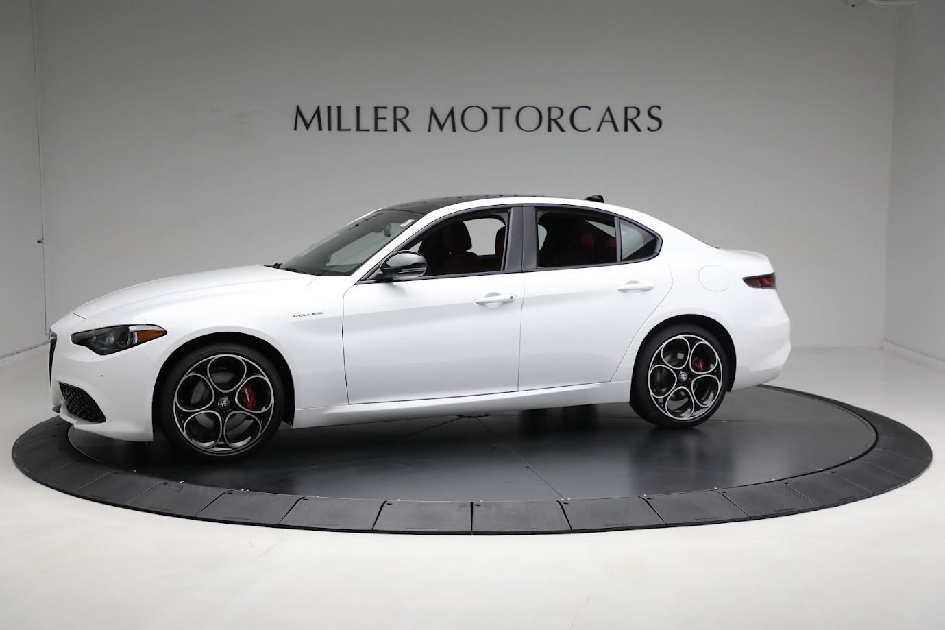 New 2024 Alfa Romeo Giulia Veloce for sale Sold at Bentley Greenwich in Greenwich CT 06830 1