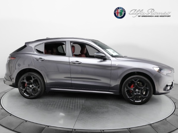 New 2024 Alfa Romeo Stelvio Ti for sale $55,240 at Bentley Greenwich in Greenwich CT 06830 21