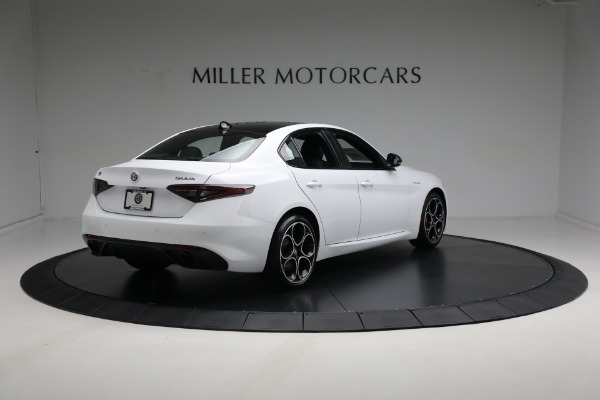 New 2024 Alfa Romeo Giulia Veloce for sale Sold at Bentley Greenwich in Greenwich CT 06830 14