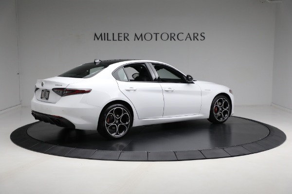 New 2024 Alfa Romeo Giulia Veloce for sale Sold at Bentley Greenwich in Greenwich CT 06830 15
